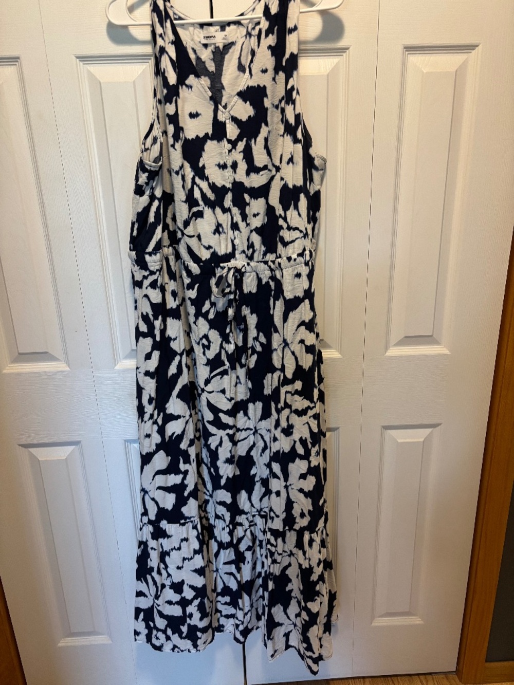 Sonoma Goods For Life Women’s 3X Black White Floral Maxi Dress